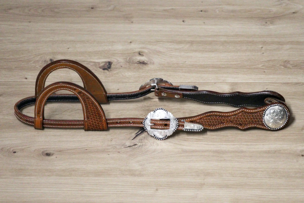 Cattlemans, GVR - Unique Show Zweiohr chestnut large scalloped and Silver buckle sets mit Dots, Westerntrense, Quarter Horse, two ear Cattlemans, GVR - Unique Show Zweiohr chestnut large scalloped and Silver buckle sets mit Dots, Westerntrense, Quarter Horse, two ear