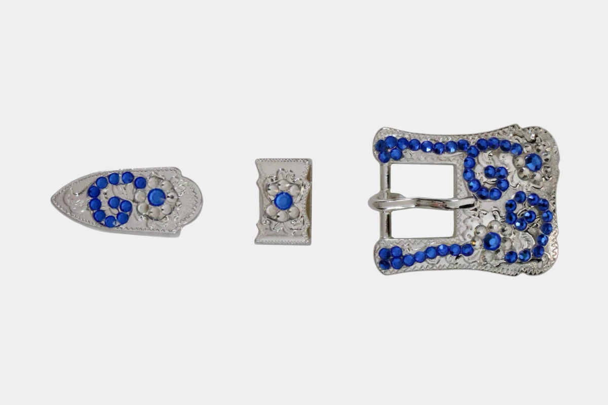 Buckle set crystal sapphire