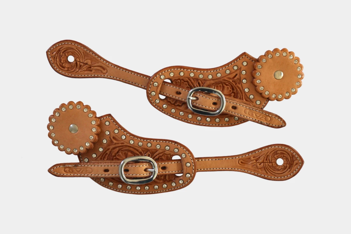 Cattlemans, GVR - Sporenriemen crystal white round flower tooling with leather concho, show, spur straps, Lederconchos, Strass, russet