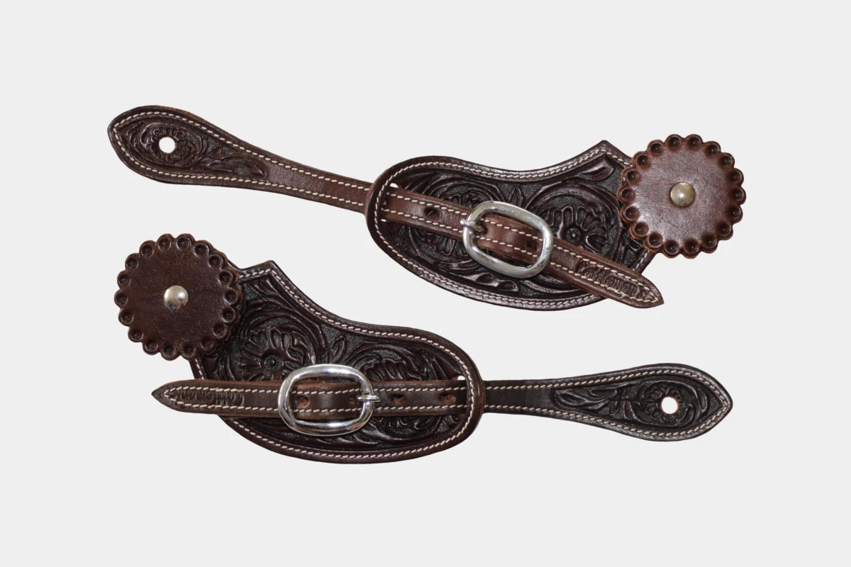 Sporenriemen round flower tooling with leather concho Sporenriemen round flower tooling with leather concho