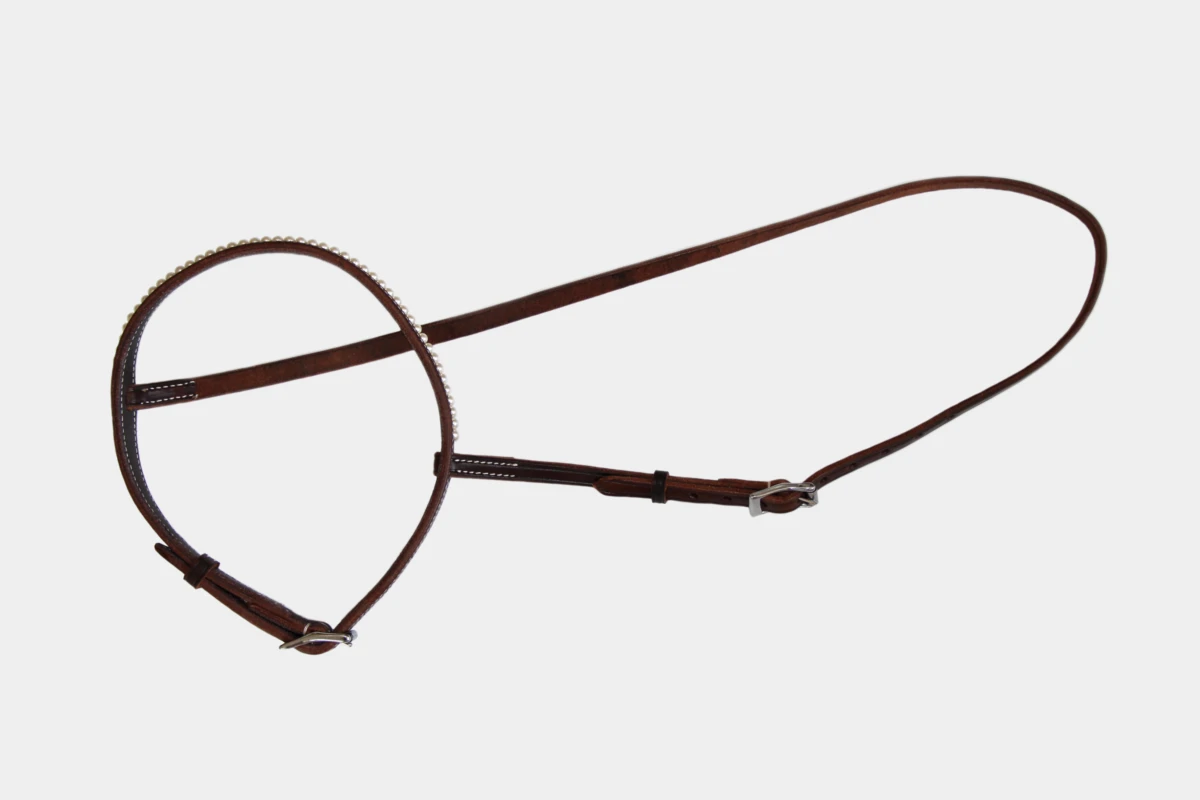 Cattlemans, GVR - Mouthcloser leather flat nose Swarovski pearls, Mouthshutter, Nasenriemen, noseband, Leder, flach, Perlen, brown Cattlemans, GVR - Mouthcloser leather flat nose Swarovski pearls, Mouthshutter, Nasenriemen, noseband, Leder, flach, Perlen, brown