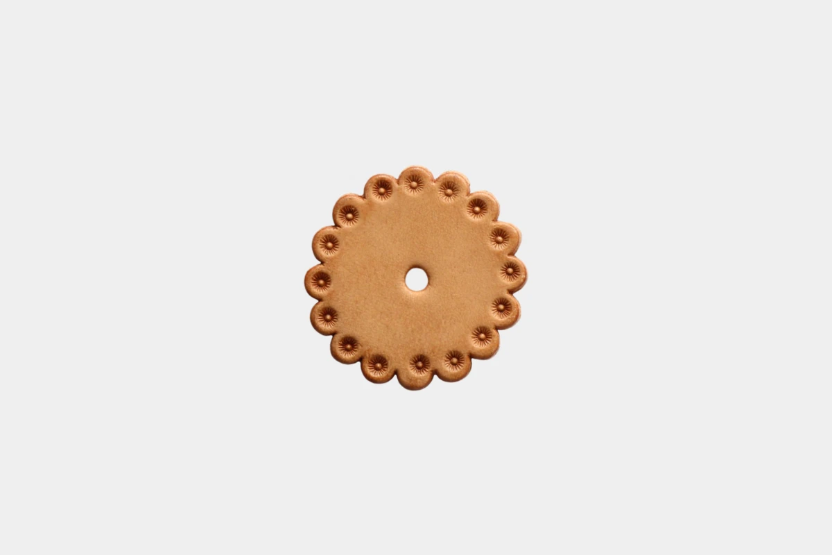 Cattlemans, GVR - Leather concho with sunburst tooling, Leder, russet Cattlemans, GVR - Leather concho with sunburst tooling, Leder, russet