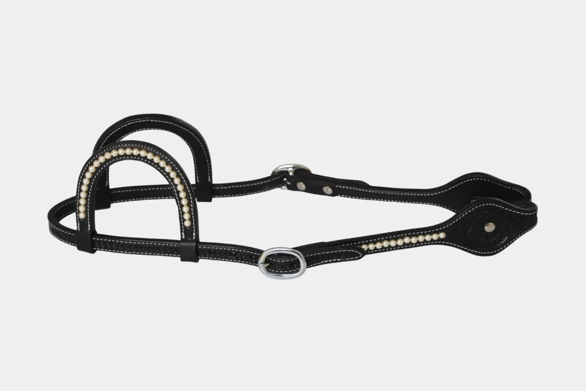 Cattlemans, GVR - Zweiohr oval flower tooling Swarovski pearls, Show, Westerntrense, Quarter Horse, two ear, Perlen, black Cattlemans, GVR - Zweiohr oval flower tooling Swarovski pearls, Show, Westerntrense, Quarter Horse, two ear, Perlen, black
