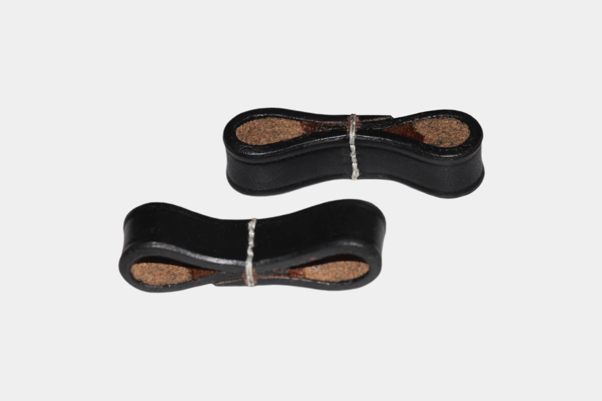 Cattlemans, GVR - Kehlriemen Adapter aus Leder, throat strap, leather, black Cattlemans, GVR - Kehlriemen Adapter aus Leder, throat strap, leather, black