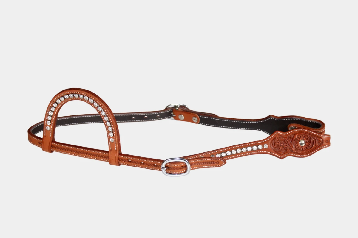 Cattlemans, GVR - Einohr scalloped crystal white flower tooling, Show, Westerntrense, Quarter Horse, one ear, Strass, weiß, chestnut Cattlemans, GVR - Einohr scalloped crystal white flower tooling, Show, Westerntrense, Quarter Horse, one ear, Strass, weiß, chestnut